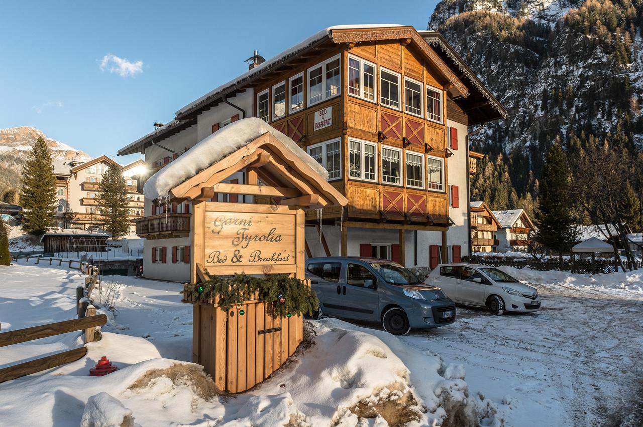 Garni Tyrolia Hotel Campitello di Fassa Exterior foto